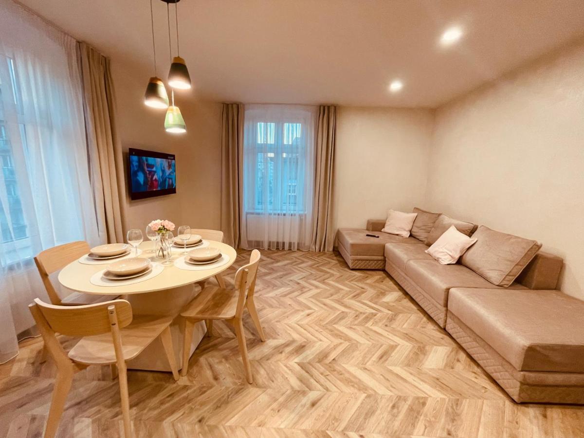 Kobiela Apartments Family Delux Ktw City Center Катовіце Екстер'єр фото